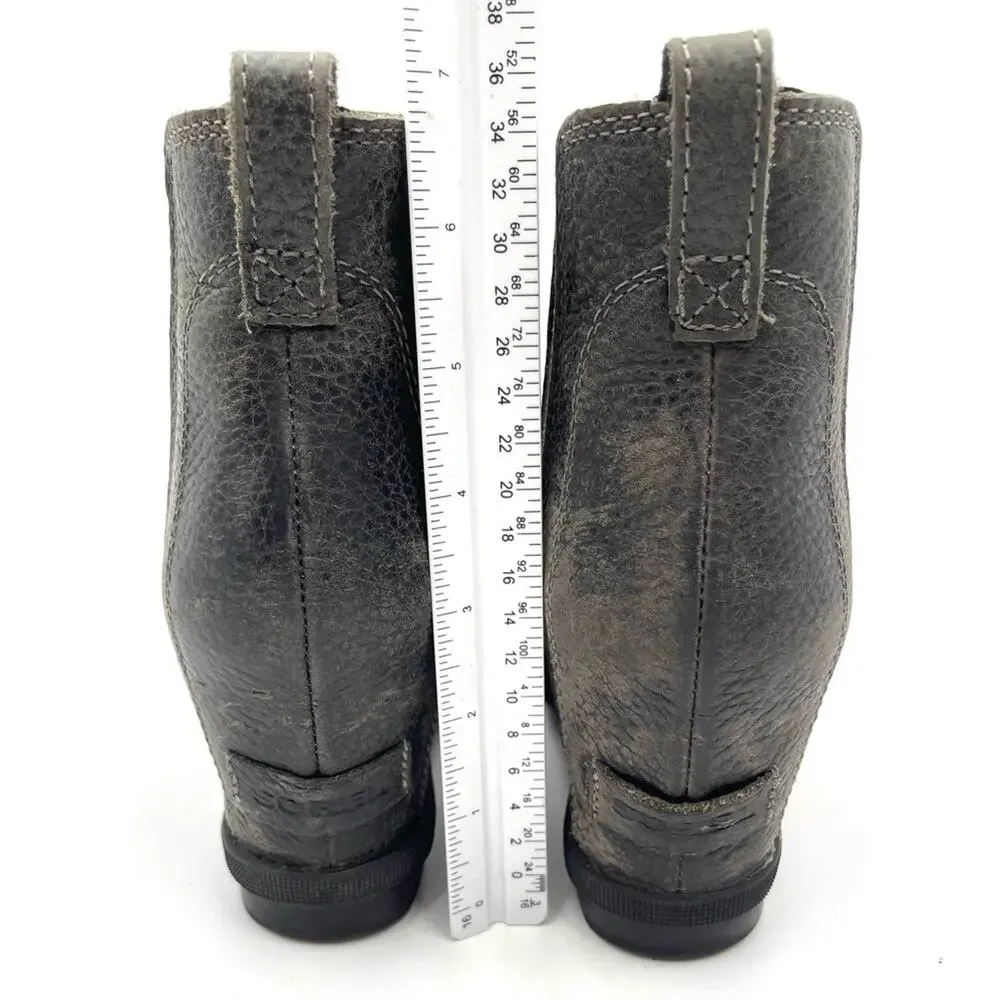 NWOT - SOREL WOMEN'S JOAN OF ARCTIC™ WEDGE II CHELSEA BOOTIE size 8.5